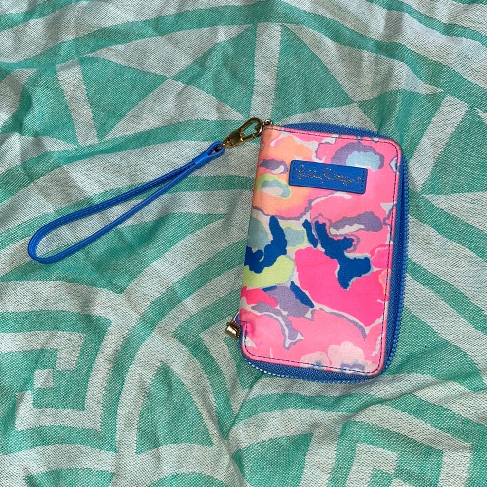 Lily Pulitzer wristlet